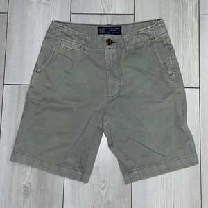 American Eagle Outfitters men’s grey/tan size 28 classic jean shorts